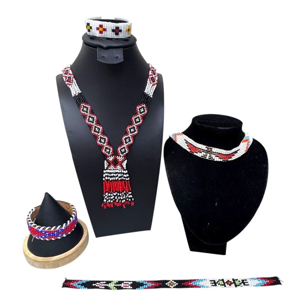 Lot 5 Handcrafted Native American Beaded Jewelry Necklace Bracelets Choker READ